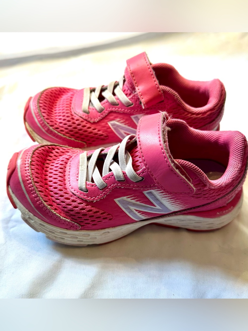 New Balance Kids Hot Pink Velcro & Lace Sneakers